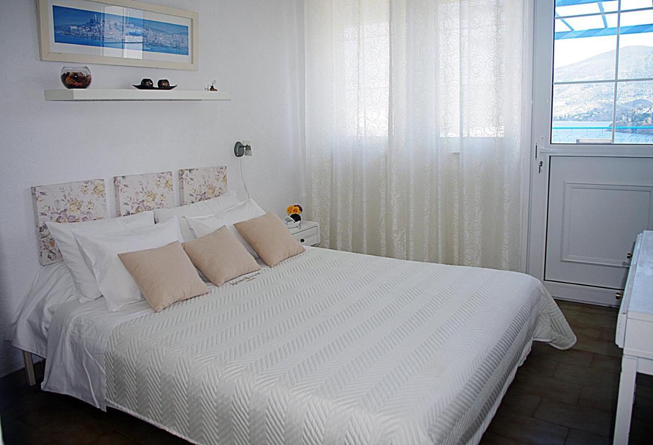 Rania Studios Poros Town Exterior photo